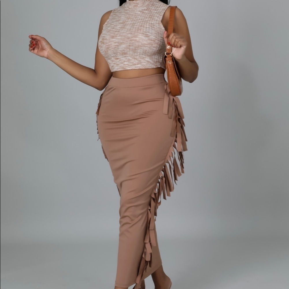 𝅺FRINGE Maxi Skirt